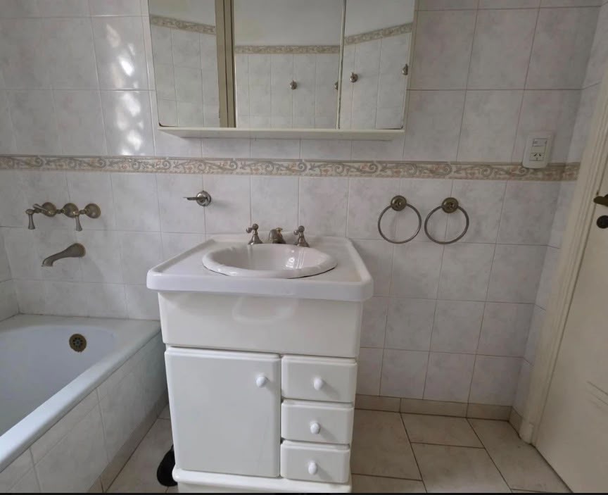 Alquiler Departamento de 3 Ambientes con Balcónes en Colegiales - Belgrano (11)